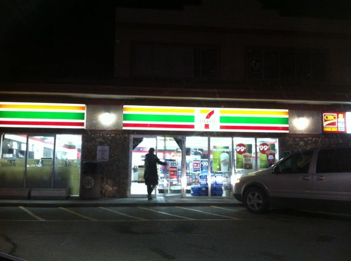7-Eleven, 2002 Luxstone Boulevard Southwest, Airdrie