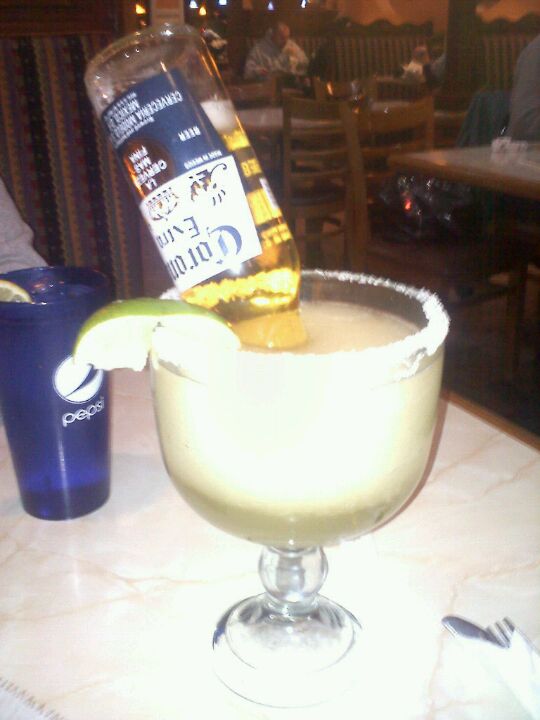 El Mariachi Mexican Restaurante & Cantina, 787 NW Washington Blvd