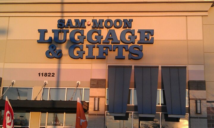 Sam Moon Trading Co 11826 Harry Hines Blvd Dallas TX Luggage And   GTfjBUcUT0Gh4bO56PReEDJfU CT4v9dvw0PTRjCKBo 