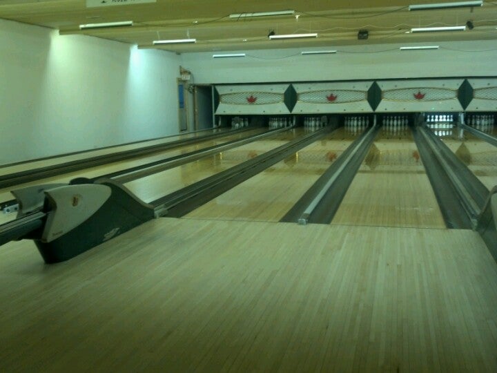 Willsborough Bowling Center & Toto's Sports Lounge