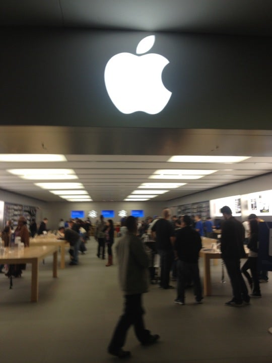 Glendale Galleria - Apple Store - Apple