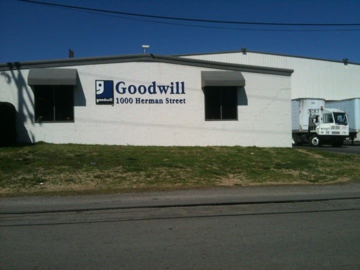 Goodwill 1000 Herman St, Nashville, TN, Vintage Clothing