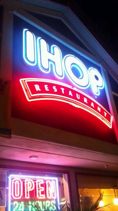 IHOP, 5655 Wilshire Blvd, Los Angeles, CA, Eating places - MapQuest