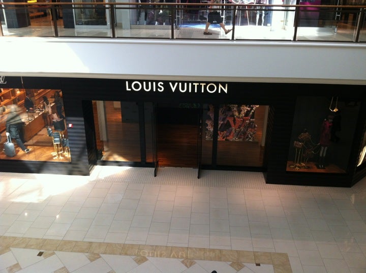 Louis Vuitton Aventura, 19501 Biscayne Blvd, Aventure Mall, Upper
