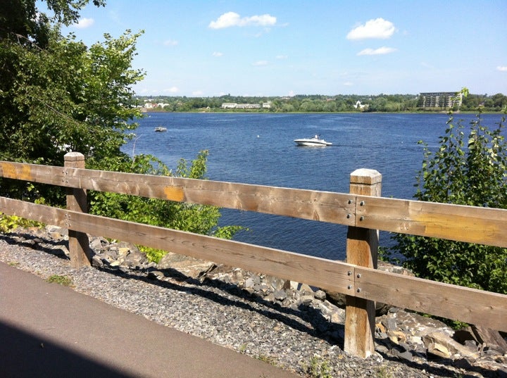 Fredericton Waterfront, Queen St, Fredericton, NB MapQuest