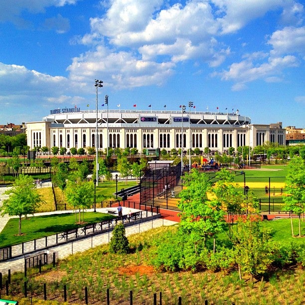 Macombs Dam Park [II] / Heritage Park (former Yankee Stadium [I