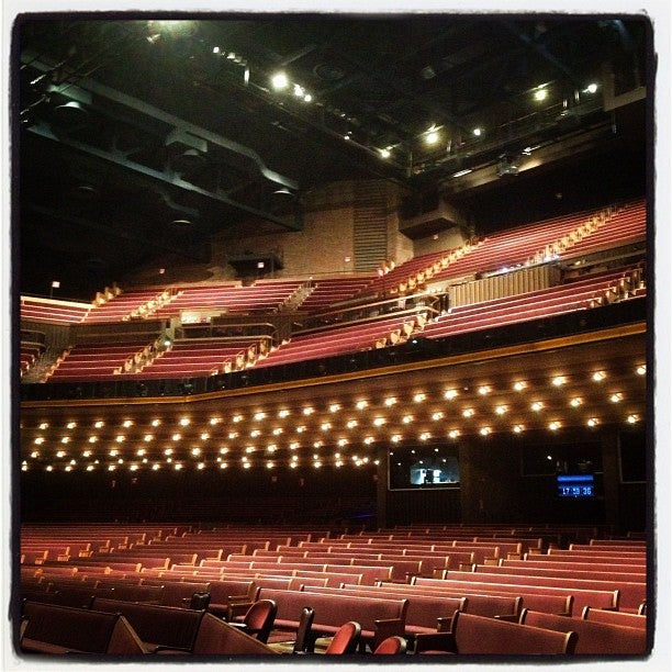 Grand Ole Opry House, 2804 Opryland Dr, Nashville, TN, Music ...