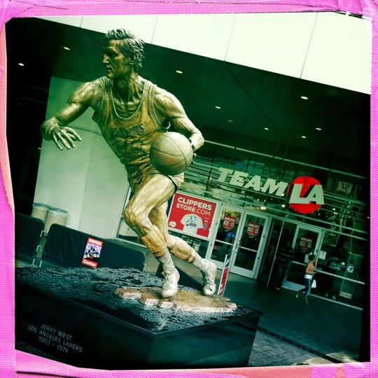 Luc Robitaille Statue, 1111 S Figueroa St, Los Angeles, CA, Art - MapQuest