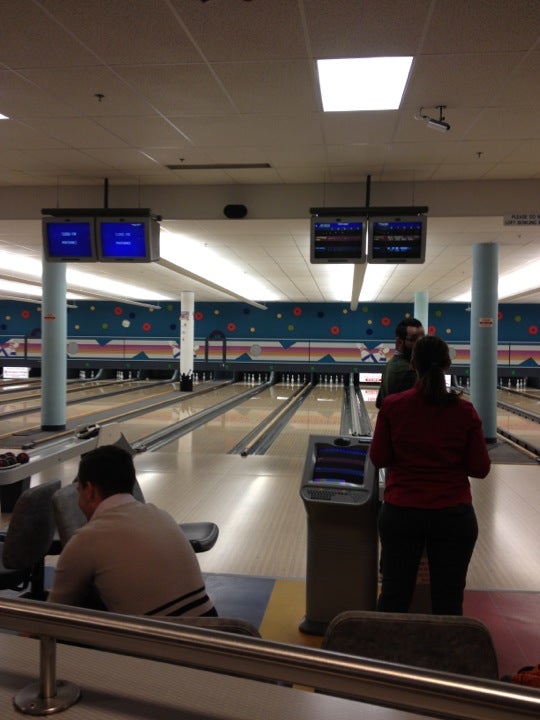 Chinook Bowladrome, 6455 Macleod Trail Sw 75B, Calgary, AB, Bowling