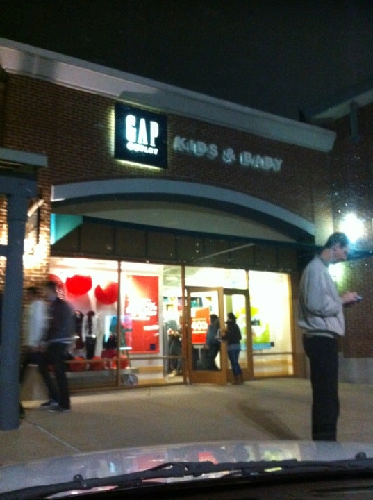 GAP OUTLET - 14 Photos & 11 Reviews - 820 W Stacy Rd, Allen, Texas - Outlet  Stores - Phone Number - Yelp