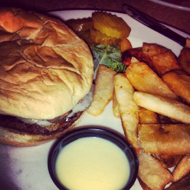 Big Louie's Bar And Grill, 790 County Road D W, New Brighton, MN