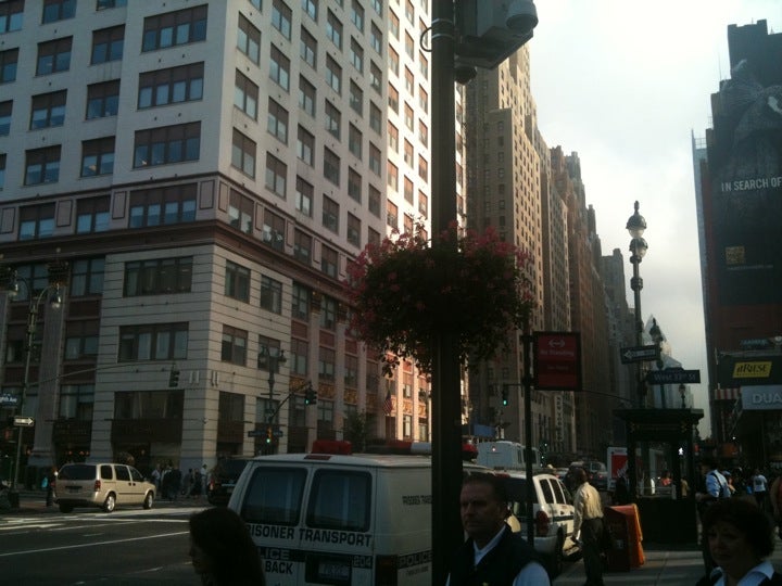 Penn Station Taxi Stand, 8th Ave, New York, NY MapQuest