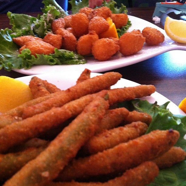 Tony's Seafood Restaurant, 597 2nd St, Cedar Key, FL, Eating places