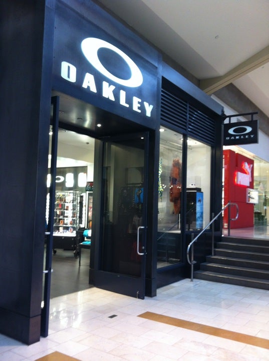 Oakley Store, 247 Bellevue Square Bellevue, WA  Men's and Women's  Sunglasses, Goggles, & Apparel