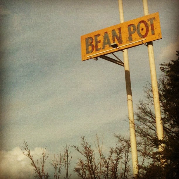 Bean Pot Restaurant Country Store, 590 Peavine Rd, Crossville, TN MapQuest
