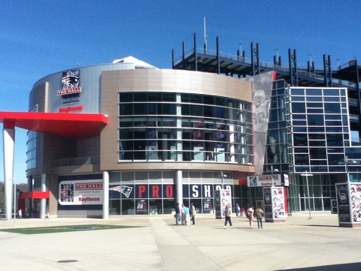 Patriot Place - Patriots ProShop tent sale starts