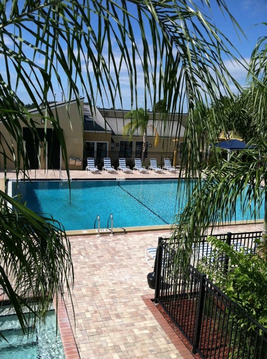 Fountain Lake Apartments, 5503 Fountain Lake Cir, Bradenton, FL