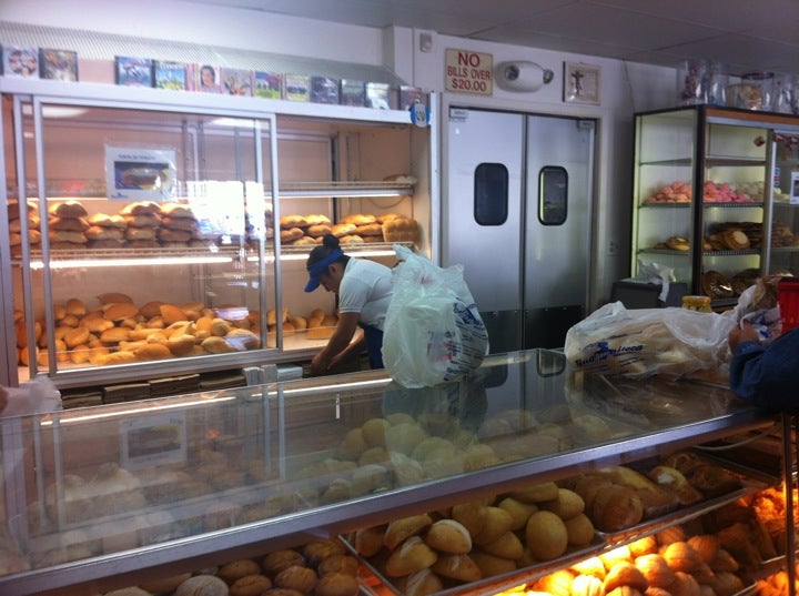 Guatemalteca Bakery, 4032 Beverly Blvd, Los Angeles, CA, Bakers Cake