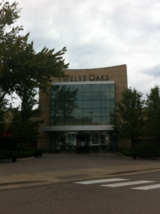 Twelve Oaks Mall, 27500 Novi Rd, Novi, MI, Retail Shops - MapQuest