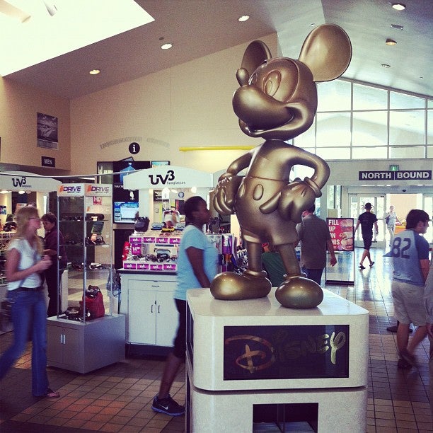 Okahumpka Service Plaza Florida's Turnpike, Wildwood, FL, Convenience