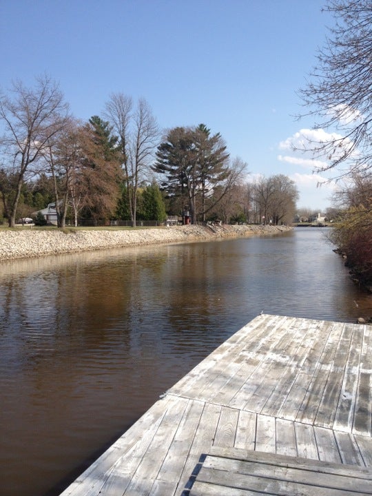 The Suamico River Bear Dock, Riverside Drive, Suamico, WI, Marinas