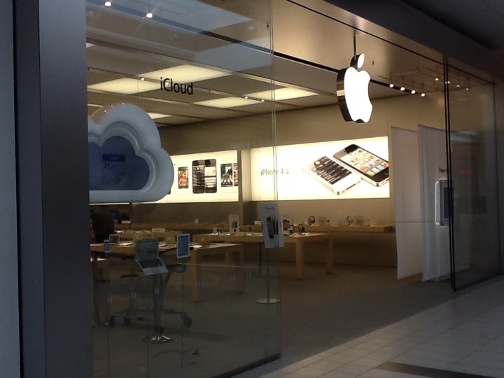 Conestoga - Apple Store - Apple (CA)