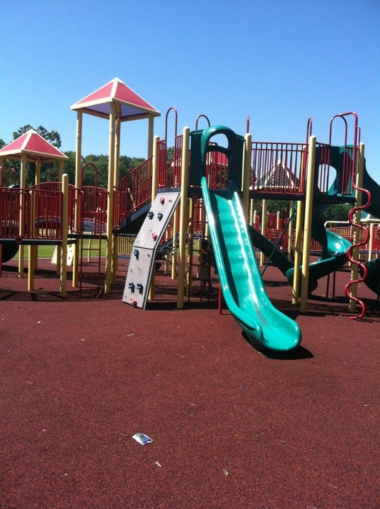 Keney Park Disc Golf Course, 36 Ridgefield St, Hartford, CT, Parks -  MapQuest
