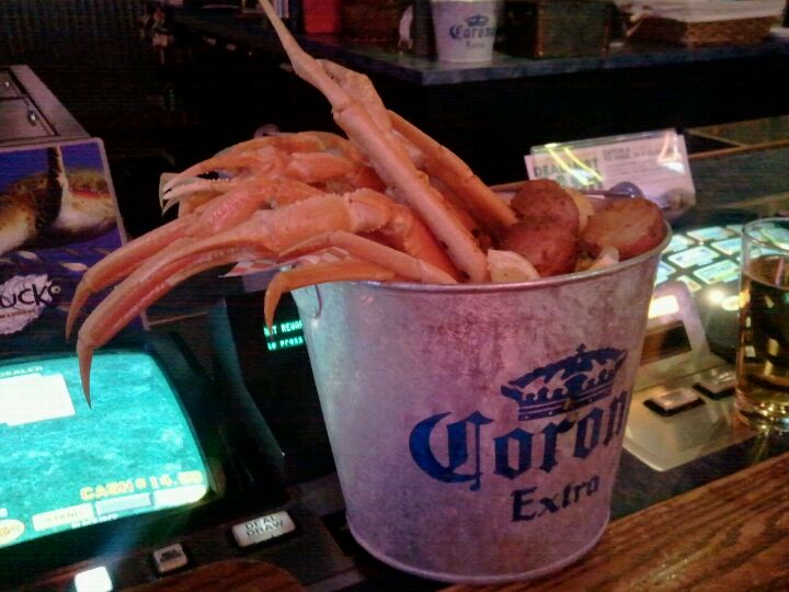 Shucks Tavern and Oyster Bar, 7155 N Durango Dr, Las Vegas, NV, Eating