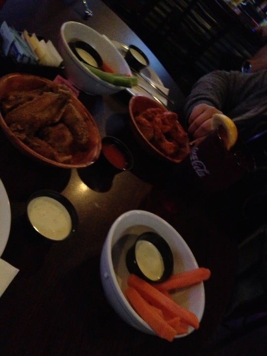 Bull Wings Bar and Grill, 9625 E Stockton Blvd, Elk Grove, CA, Eating