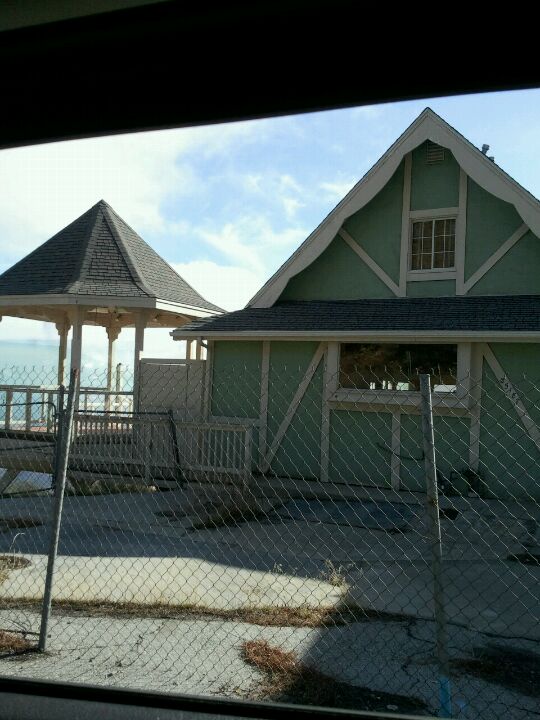 Cliffhanger Restaurant, 25187 Highway 18, Crestline, CA, Restaurants