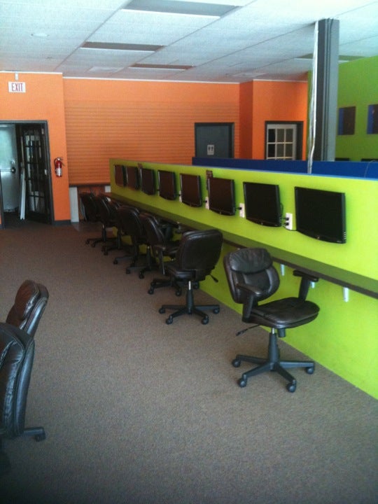 Vulcan Game Box, 701 Doug Baker Blvd, Ste 107, Birmingham, AL, Arcades