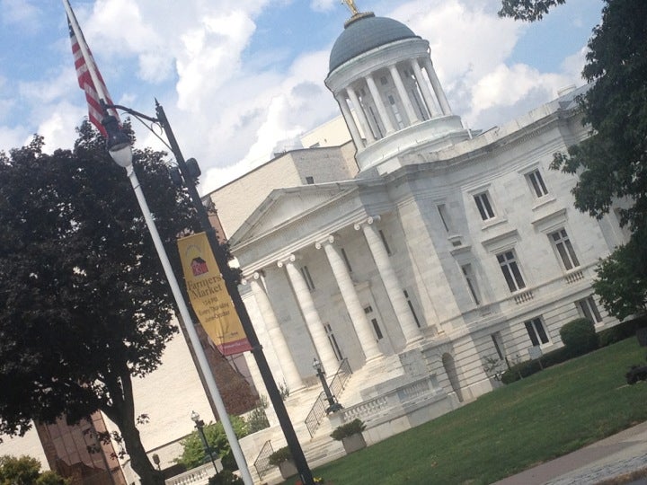 Somerset County Courthouse, 20 N Bridge St, Somerville, NJ, Court