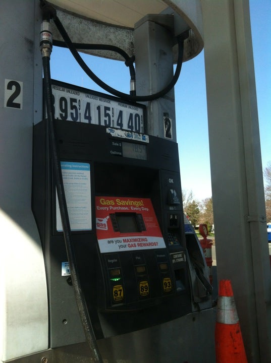 Gas Station Stop and Shop, 54 Hazard Ave., Enfield, CT, Grocery