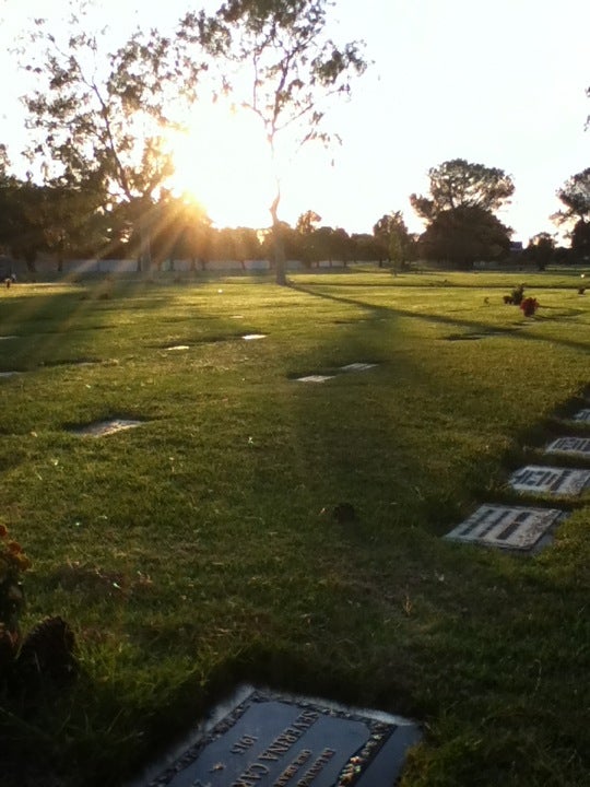 Forest Lawn Cypress, 4471 Lincoln Ave, Cypress, CA, Funeral home