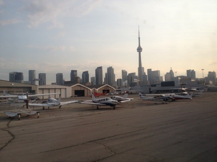 Billy Toronto City Airport (YTZ), 2 Eireann Quay, Toronto, ON