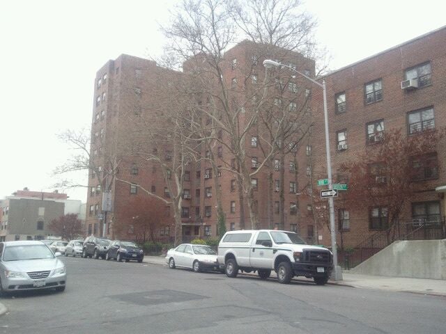 NY City Gowanus Houses, 211 Hoyt St, Brooklyn, NY, Community Services ...