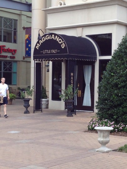 Maggiano's Little Italy - Charlotte North Carolina Restaurant