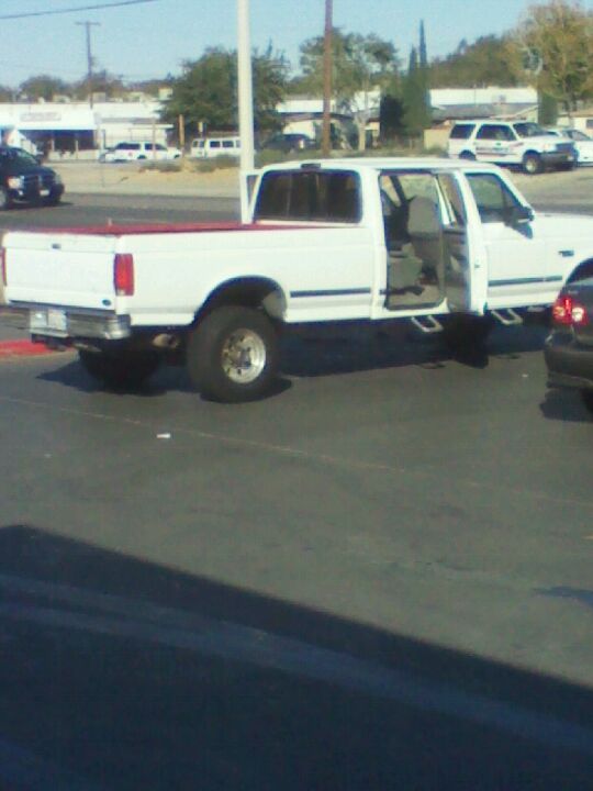 Cruz Thru Car Wash CLOSED, 524 W Avenue J, Lancaster, CA, Carwashes