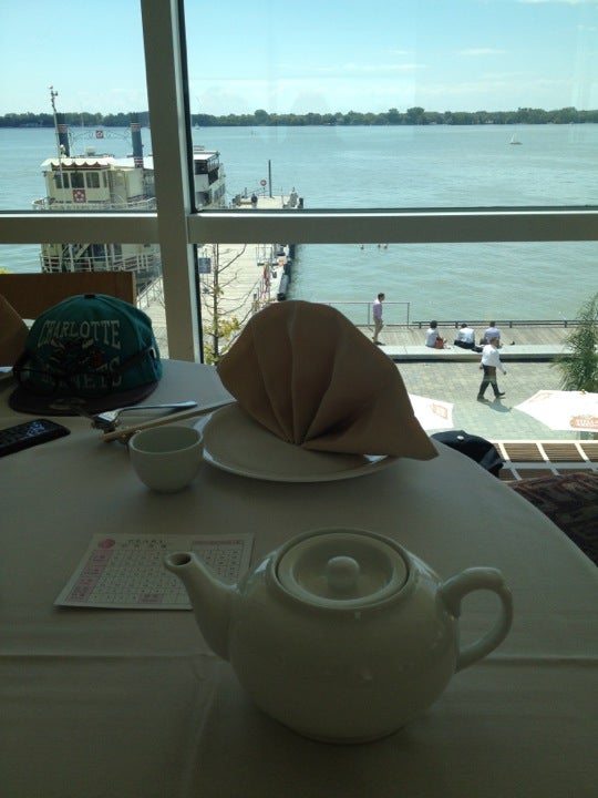 Pearl Harbourfront Chinese Restaurant, 207 Queens Quay W, Toronto
