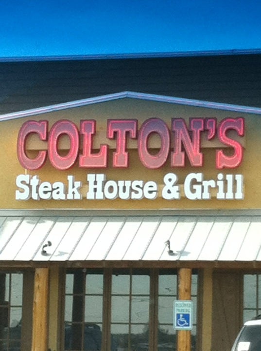 Colton's Steak House & Grill, 318 Marshall Dr, Saint Robert, MO