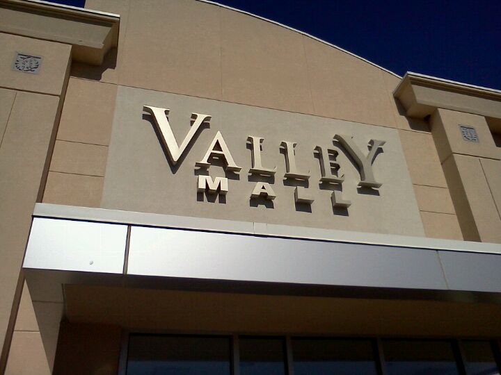 Valley Mall, 1925 E Market St, Harrisonburg, VA, Shopping Centers