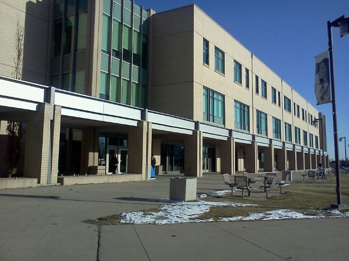 Mount Royal - Ea Building