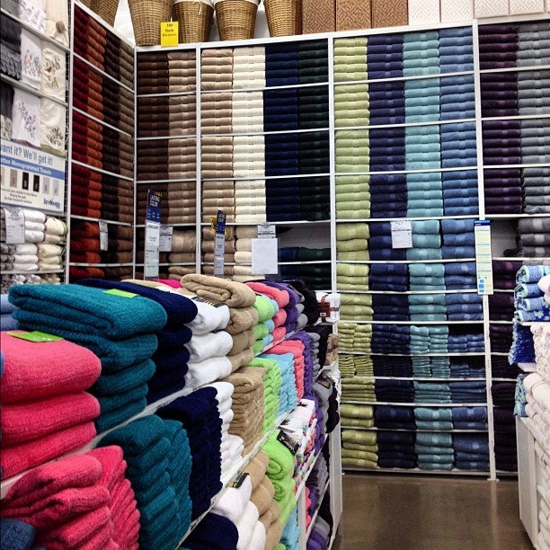 Bed bath and discount beyond towel display