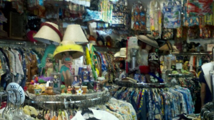 Bailey's Antiques and Aloha Shirts