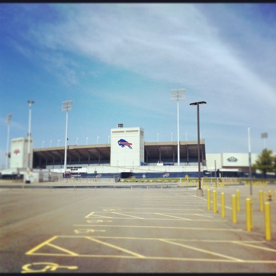 Buffalo Bills store, Abbott Rd, Orchard Park, Town of, NY, Monuments -  MapQuest