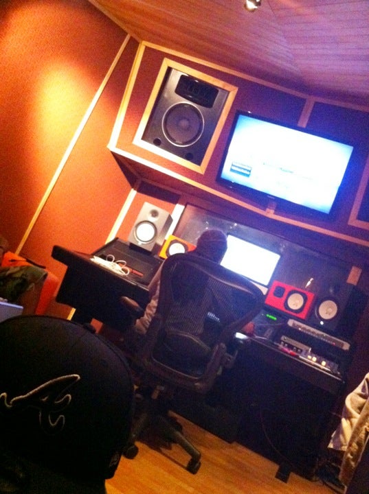 Hot Beats Recording Studios 1057 W Peachtree St NW Atlanta GA