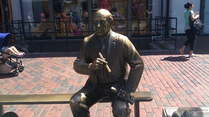 Statue of Red Auerbach, 1 Faneuil Hall Sq, Boston, MA, Monuments - MapQuest