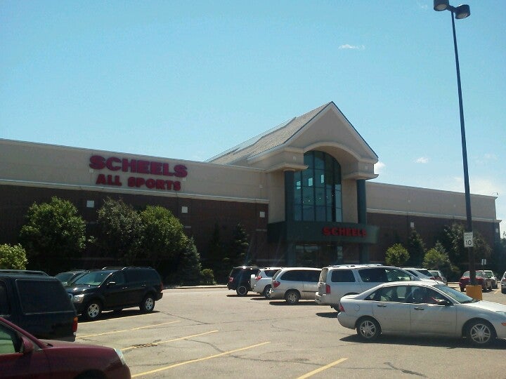 Scheels, 2101 W. 41st St, STE 25A, Sioux Falls, SD, Sporting Goods MapQuest