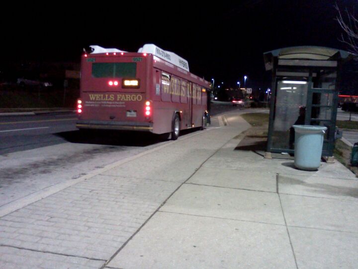 bus stop 17 main north road