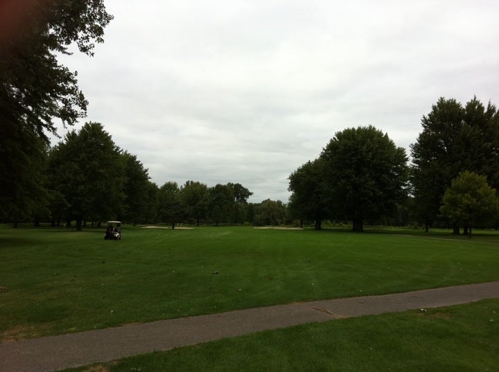 Burning Tree Golf & Country Club CLOSED, 22871 21 Mile Rd, MI